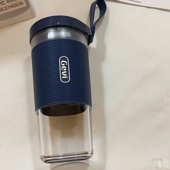 Gevi 300 ML portable blender.  New in box - Picture 2 of 7